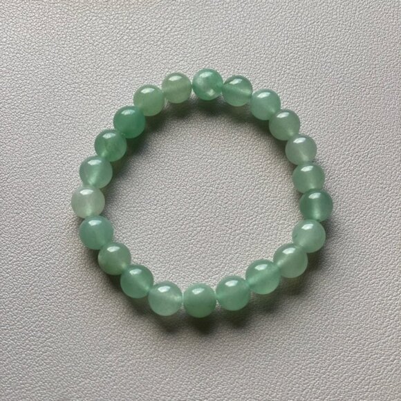 Elegant Green aventurine Beaded Bracelet - Picture 1 of 1